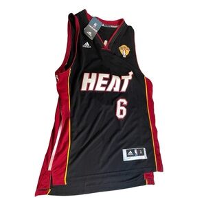 NBA MIAMI HEAT #6 JAMES FINALS BASKETBALL JERSEY SIZE S NWT